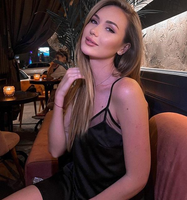 Klo, sex escort model Paris 5