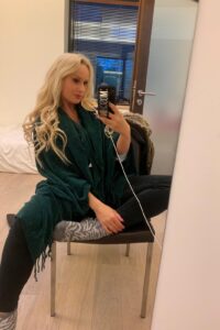big tits escort Paris