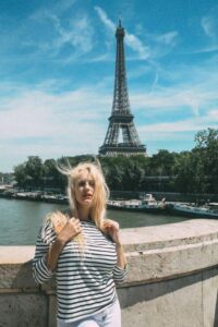 paris big tits escort girl
